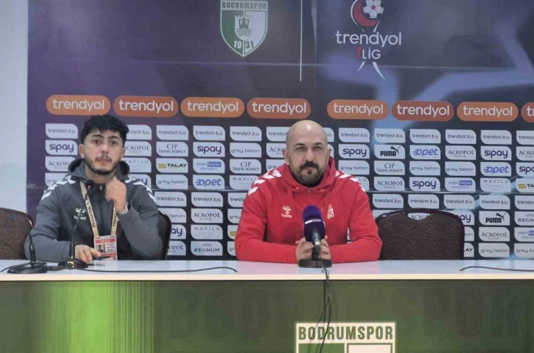 Evren Otyakmaz: "Kendi sahasında yenilmemiş bir takımı yendiğimiz için gururluyuz" 