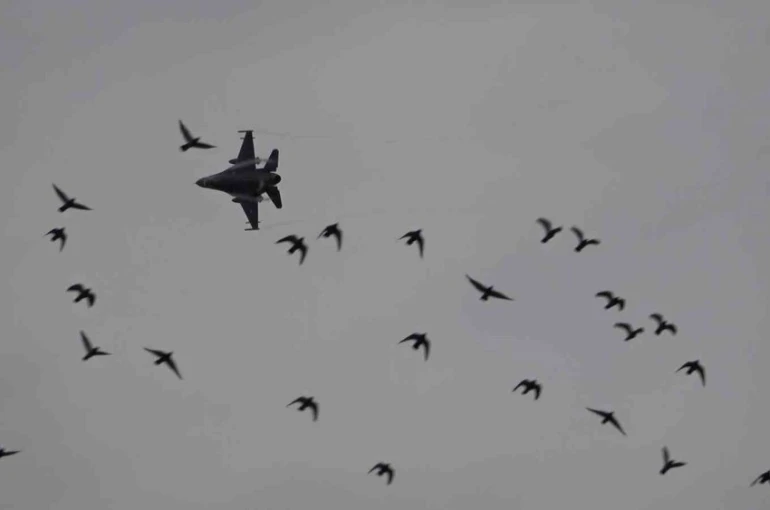 F-16’lardan nefes kesen gösteri 