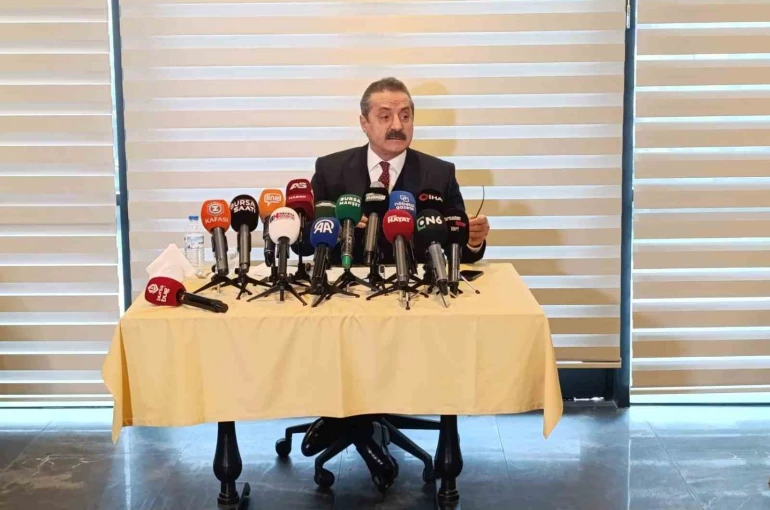 Faruk Çelik: "Bu başarı şehrin birlik olmasıyla geldi" 