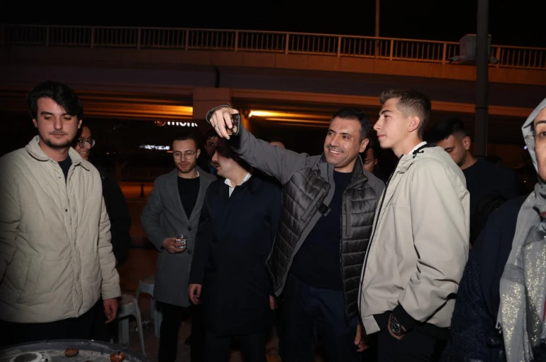 Fatih Özgökçen gençlerle buluştu