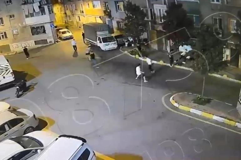 Fatih’te barışma buluşması kanlı bitti: 19 yaşındaki genç hayatını kaybetti