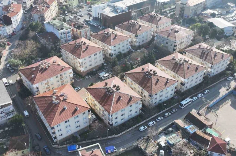 Fatih’te riskli yapılar yerini güvenli konutlara bırakıyor 