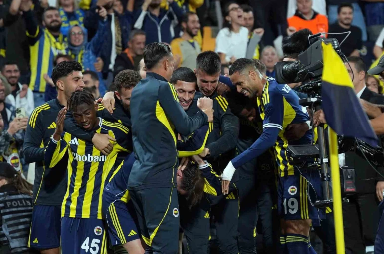 Fenerbahçe, Avrupa Ligi’nde ilk galibiyetini aldı 