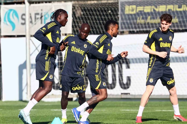 Fenerbahçe, Beşiktaş maçı hazırlıklarını sürdürdü 