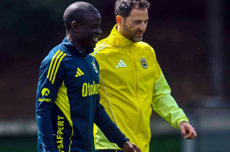 Fenerbahçe, Çaykur Rizespor maçının hazırlıklarını sürdürdü 