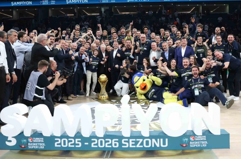 Fenerbahçe, erkek basketbolda 13. kez şampiyonluğuna ulaştı 