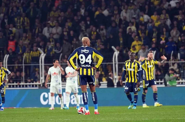 Fenerbahçe, evinde 5. kez puan kaybetti 