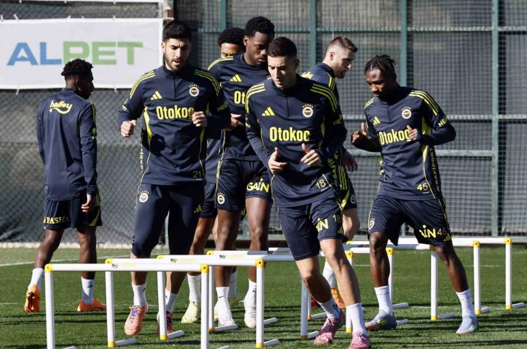 Fenerbahçe, Ferencvaros maçının hazırlıklarını sürdürdü 
