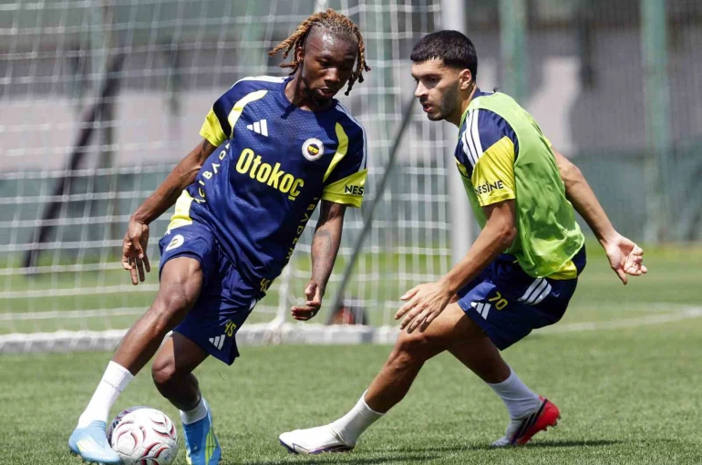 Fenerbahçe, Konyaspor maçı hazırlıklarına ara vermeden başladı 