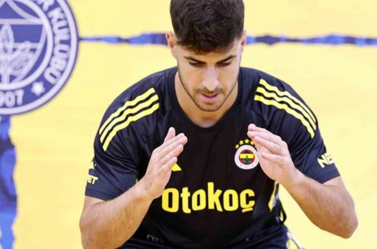 Fenerbahçe, salonda çalıştı 