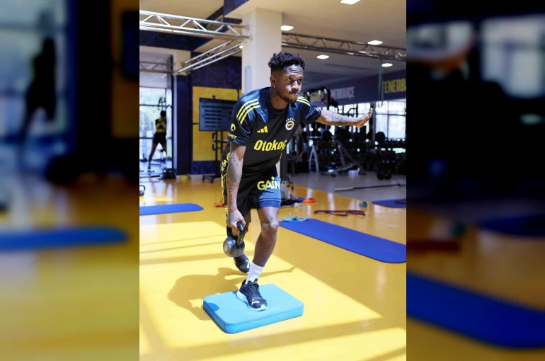 Fenerbahçe, salonda kuvvet çalıştı 