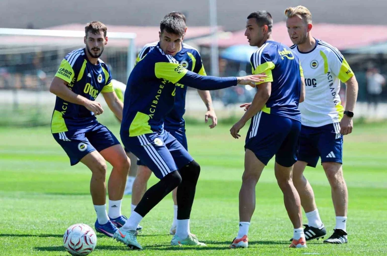 Fenerbahçe Topuk Yaylası kampını tamamladı 