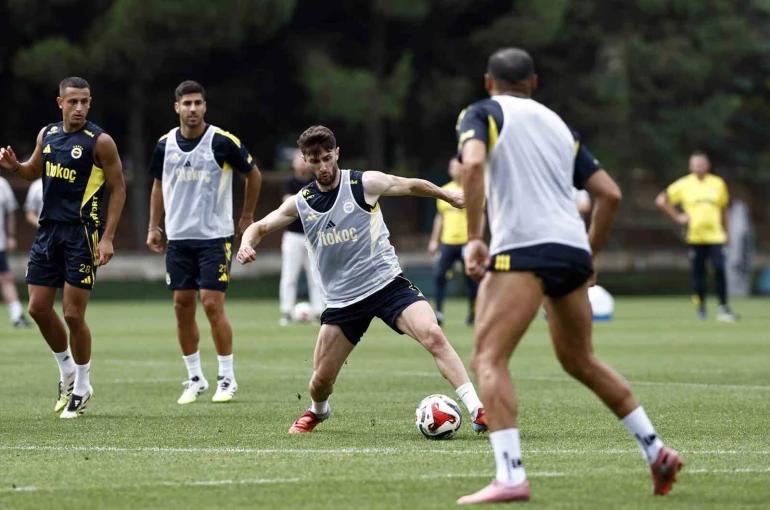 Fenerbahçe, Trabzonspor maçı hazırlıklarına devam etti
