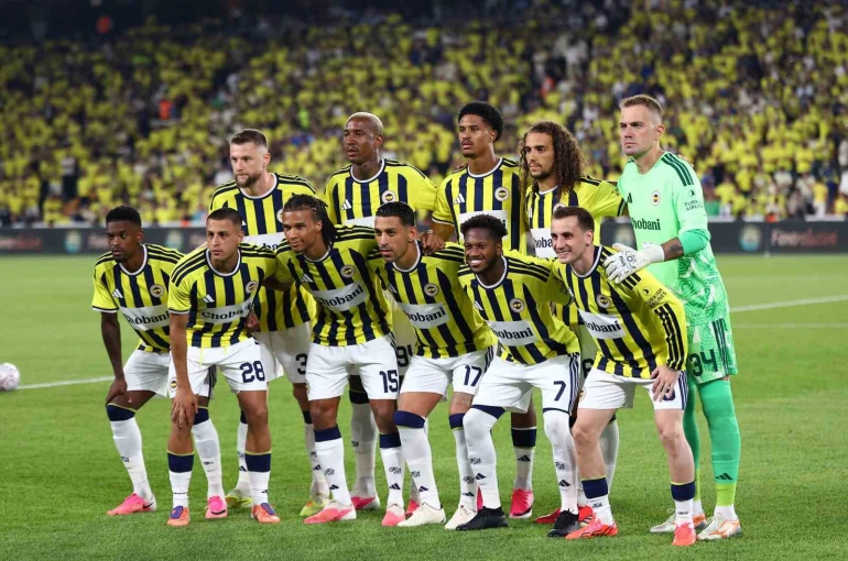 Fenerbahçe’de İsmail Kartal 4. dönemindeki ilk resmi maçına çıktı