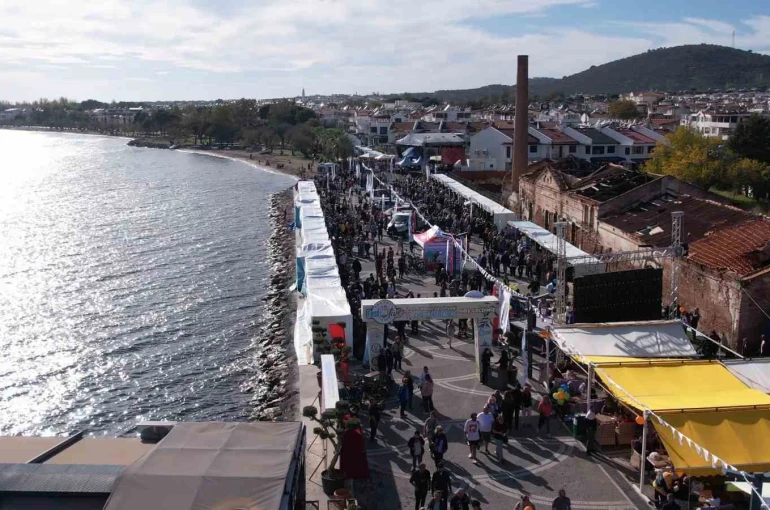 FestOlive Edremit Zeytinyağı Tadım Festivalini 57 bin kişi ziyaret etti 