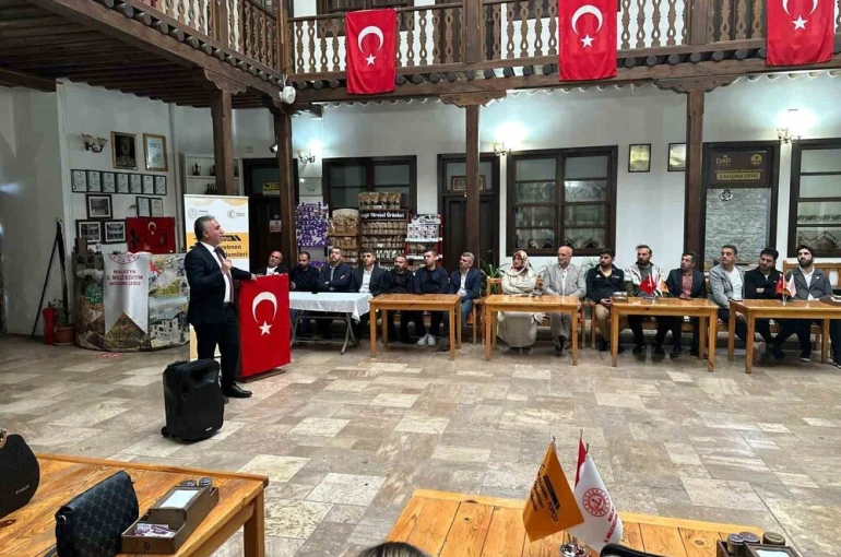 Fethi Gemuhluoğlu memleketi Arapgir’de anıldı 