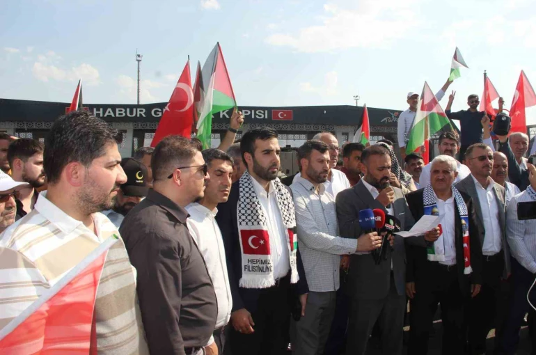 Filistin Konvoyu’nun Irak sınırında bekletilmesine tepki