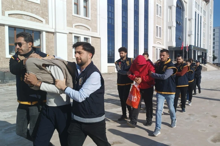 Fuhuş operasyonunda 6 kişi tutuklandı