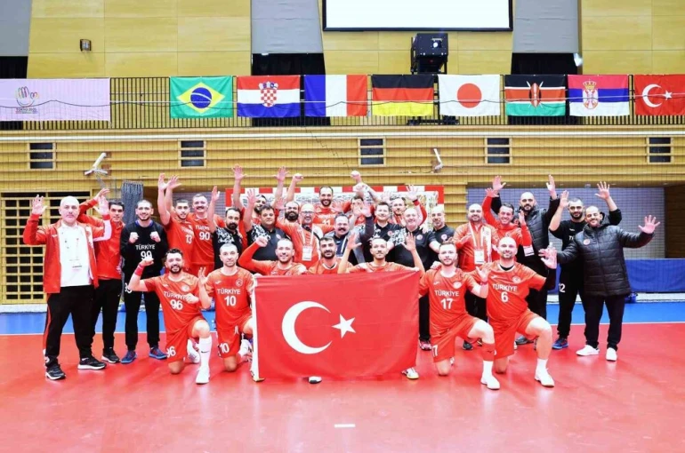 Futbol ve hentbol milli takımları, Tokyo’da yoluna kayıpsız devam ediyor 