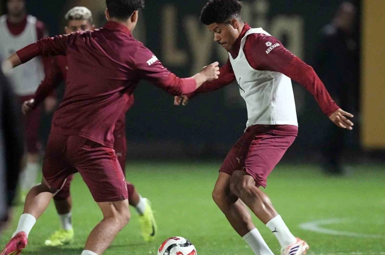 Galatasaray, Başakşehir maçı hazırlıklarına başladı 