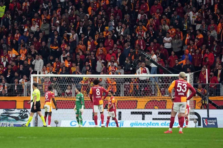Galatasaray bu sezon ligde 5. kez berabere kaldı