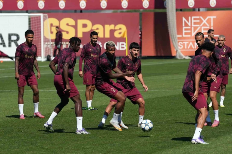 Galatasaray, Eintracht Frankfurt maçı hazırlıklarını tamamladı 