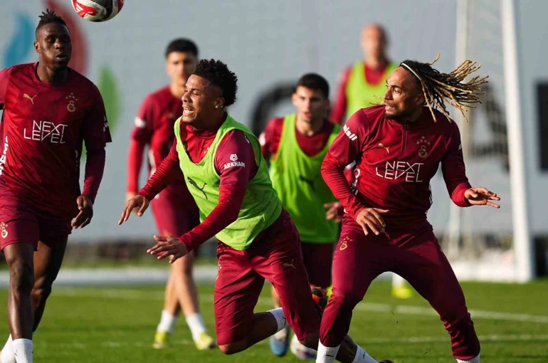 Galatasaray, Gençlerbirliği maçı hazırlıklarını sürdürdü 