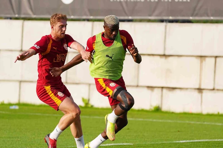 Galatasaray, günü çift antrenmanla tamamladı