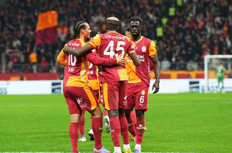 Galatasaray, ligde evindeki yenilmezliğini sürdürdü