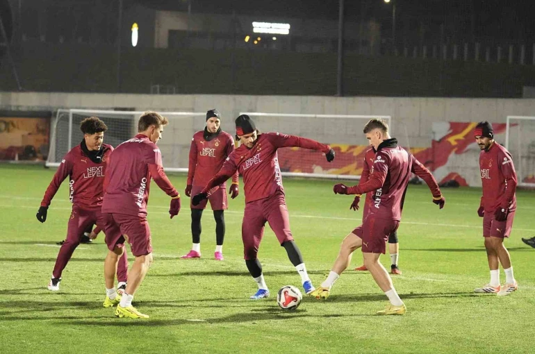 Galatasaray, Trabzonspor maçı hazırlıklarına başladı 