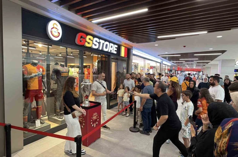 Galatasaray’ın şampiyonluk kupasına Düzce’de yoğun ilgi