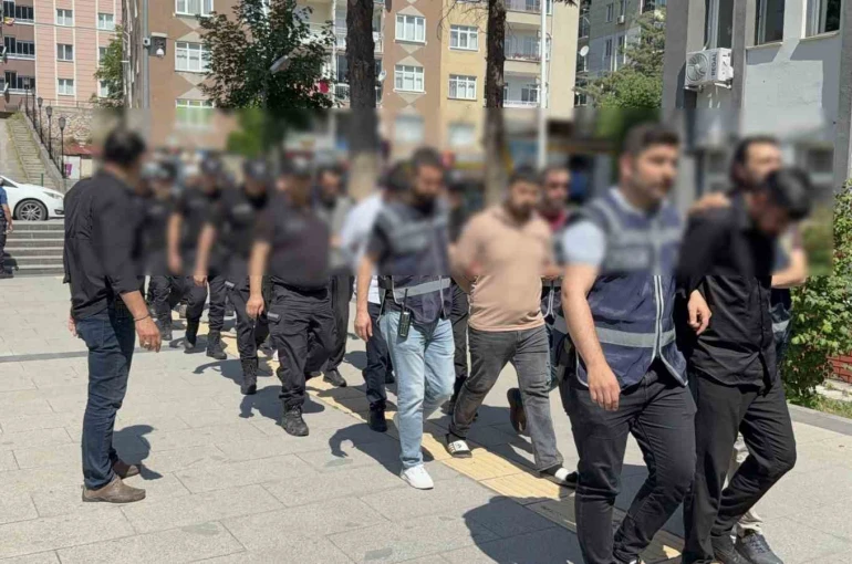 Galericilik üzerinden kurulan vurgun zinciri polis ekiplerince çökertildi 