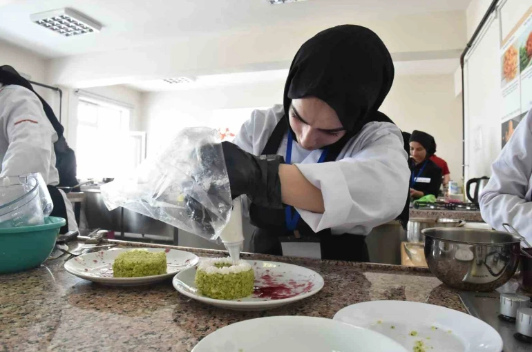 Gastronomi Lisesi gençleri bekliyor 