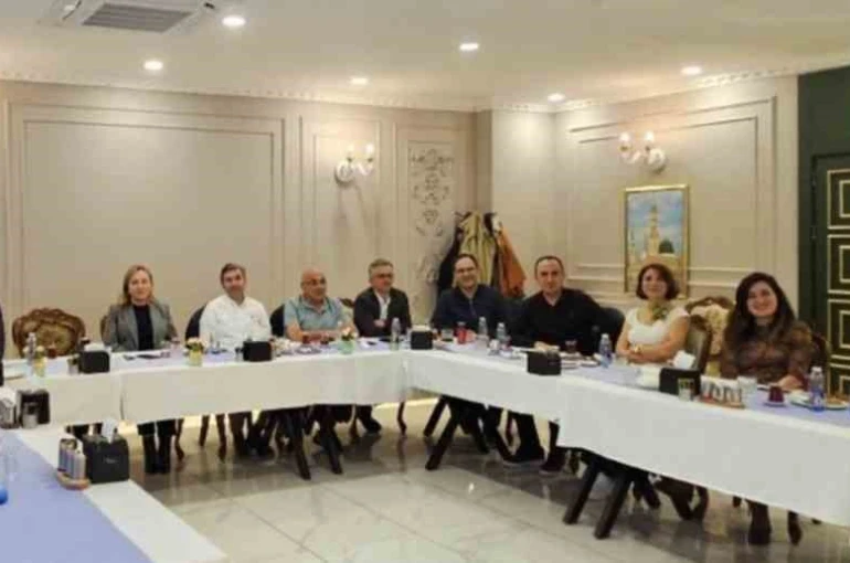 GAÜN Hastanesi’nde tiroid kanserine ekip yaklaşımı 