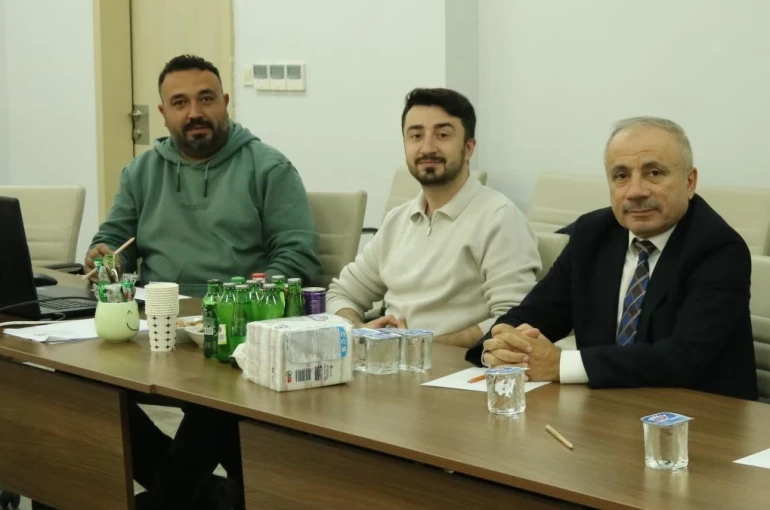 Gazetecilik ile halkla ilişkiler ve tanım bölümleri akreditasyon sürecinde 