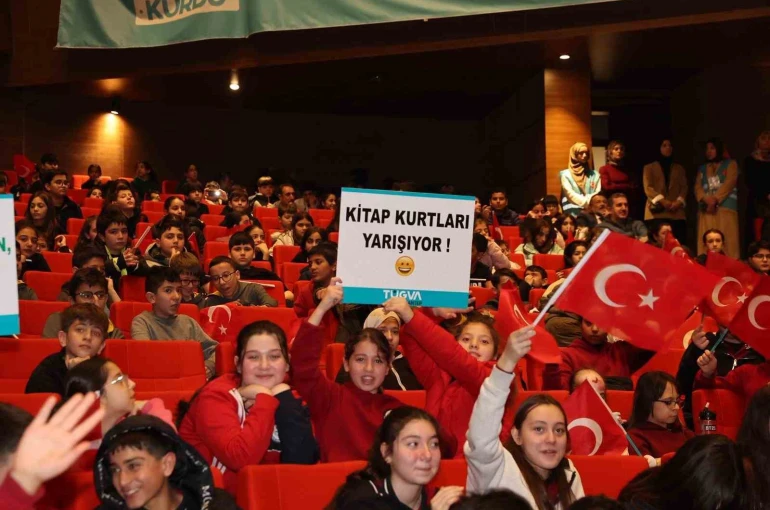 Gaziantep’in Gençleri "Kitapkurdu" ile geleceğe kanat açıyor