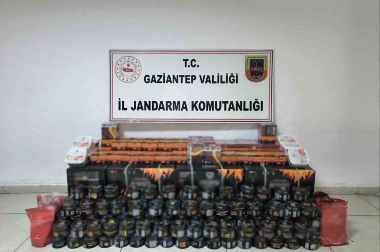 Gaziantep’te 1 milyonluk kaçak ürün ele geçirildi: 9 gözaltı 