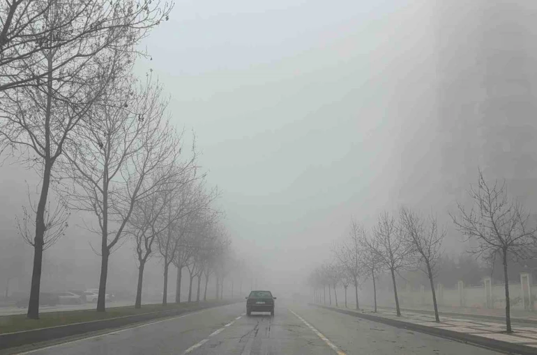 Gaziantep’te 2 gündür yoğun sis etkili oluyor