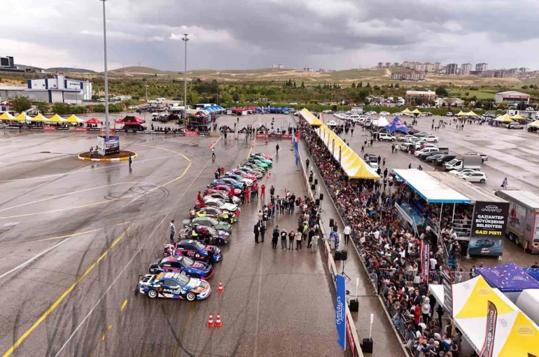 Gaziantep’te 2026 Türkiye Drift Şampiyonası düzenlendi 