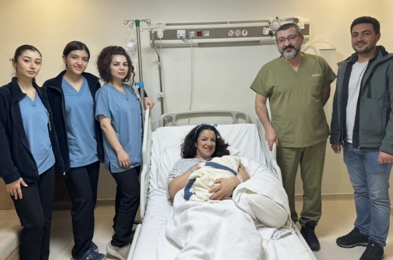 Gaziantep’te 2026 yılının ilk bebeği "Ayaz" oldu 