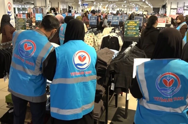 Gaziantep’te 250 yetim çocuğa kışlık yardım 