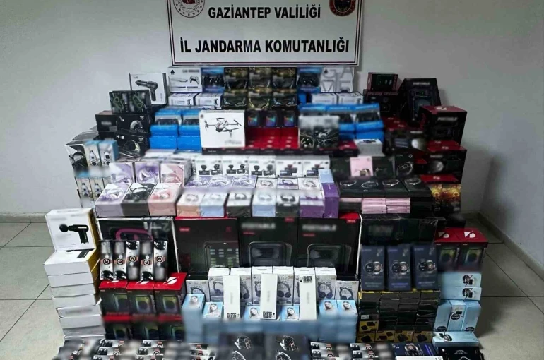 Gaziantep’te 3 milyon TL değerinde kaçak malzeme ele geçirildi: 1 gözaltı 