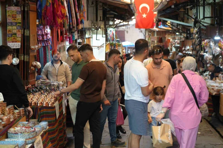 Gaziantep’te 9 günlük bayram tatilinde yoğunluk yaşanıyor 
