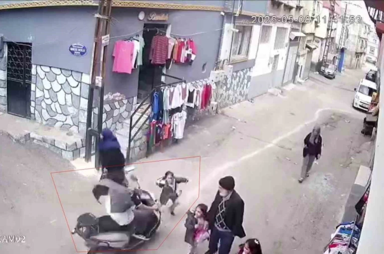 Gaziantep’te dehşete düşüren kaza: Motosiklet küçük kıza çarpıp kaçtı 