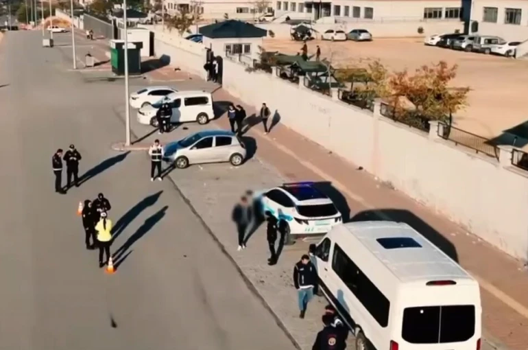 Gaziantep’te okul çevrelerinde dron destekli huzur uygulaması 