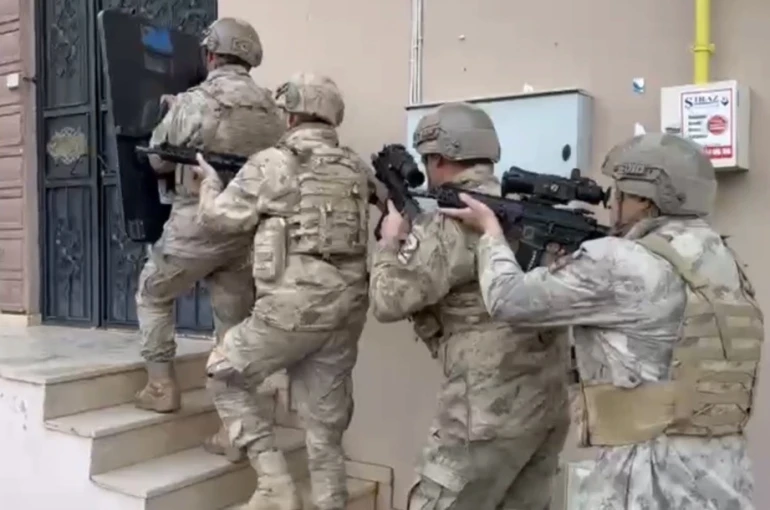 Gaziantep’te şafak vakti DEAŞ operasyonu: 4 şahıs yakalandı 