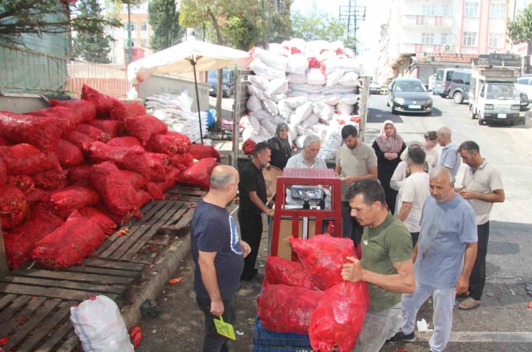 Gaziantep’te salça çekim işletmelerinden randevulu hizmet
