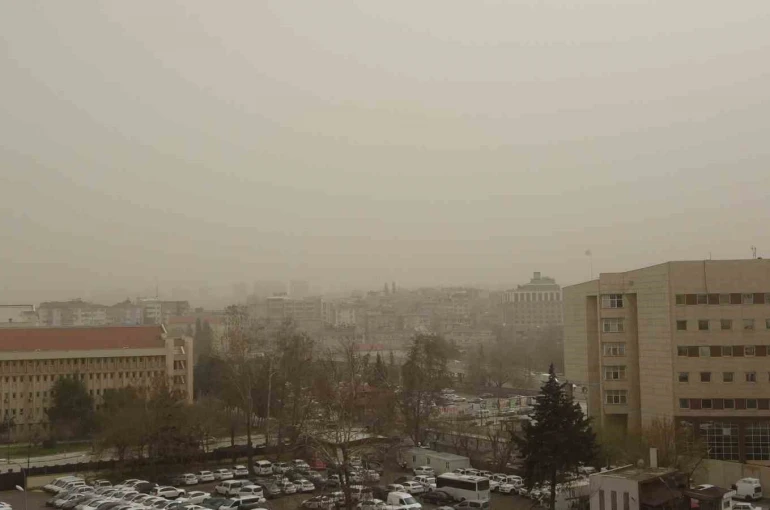 Gaziantep’te toz taşınımı etkili oldu 