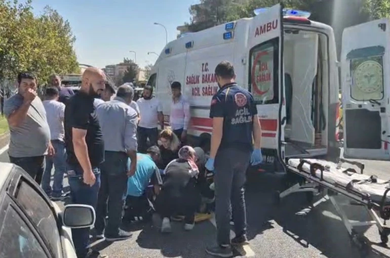 Gaziantep’te zincirleme kaza: 6 araç çarpıştı, 2 kişi yaralandı