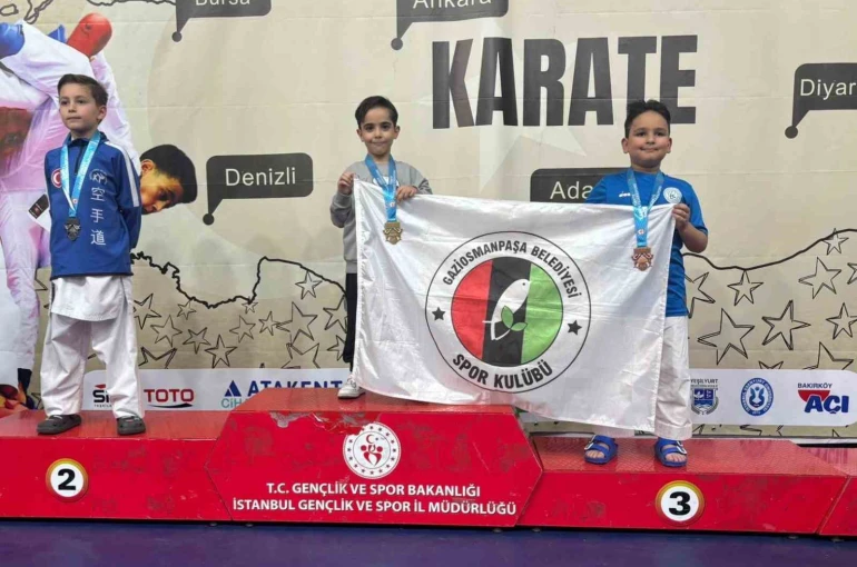 Gaziosmanpaşalı minik karateci Kaan Ayaz, Türkiye şampiyonu oldu 